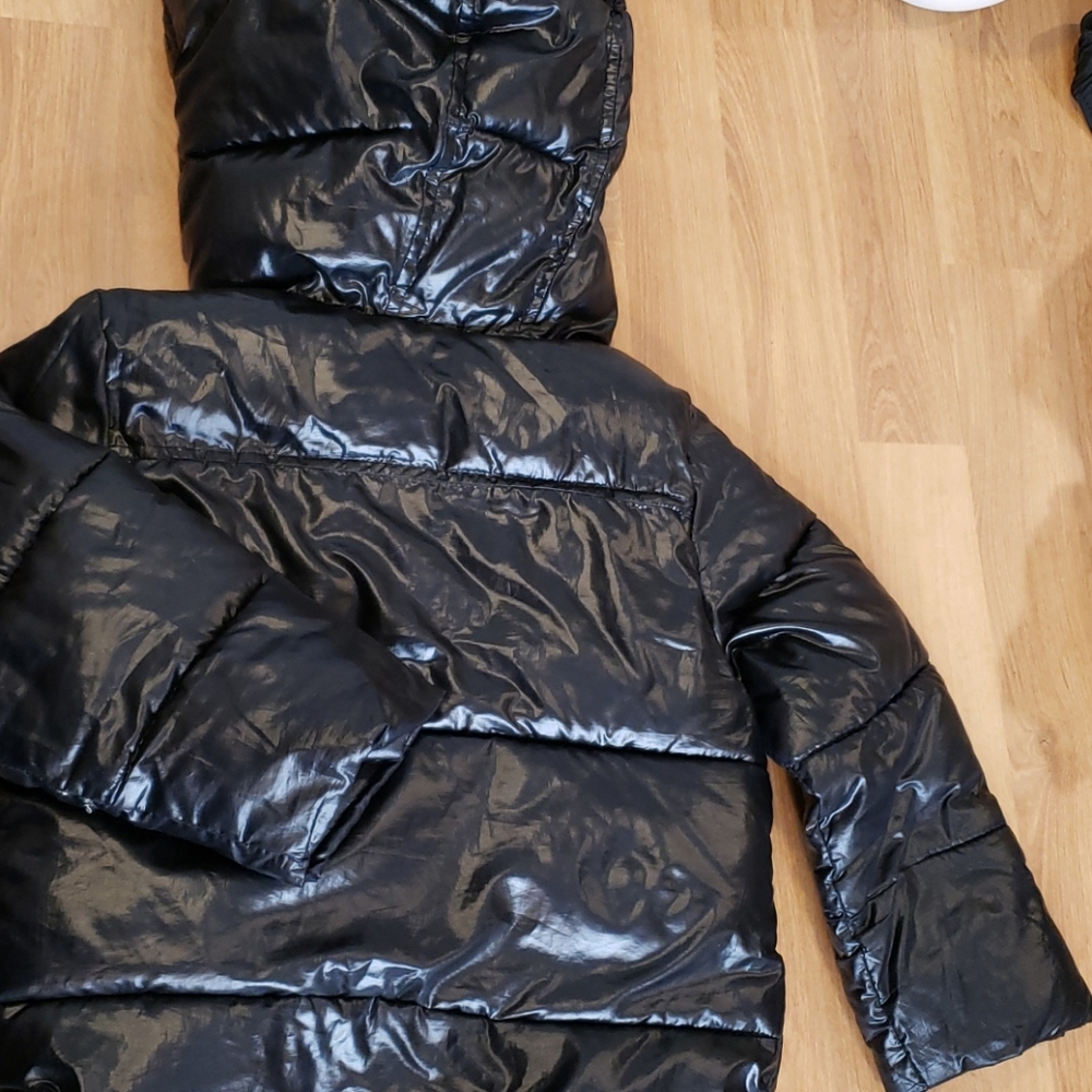 Shiny puffer jacket! - Picture 10 of 13